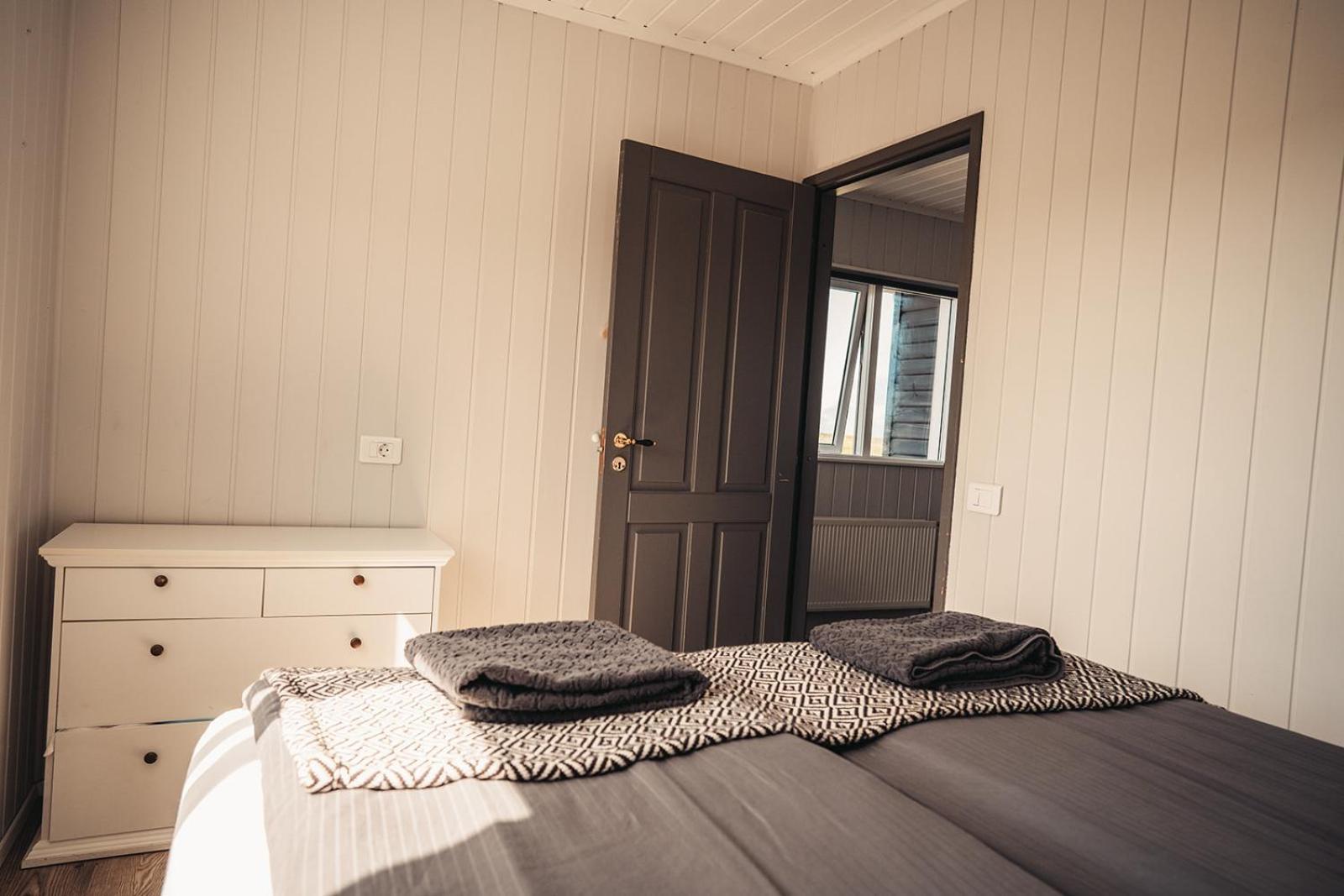 Ocean Break Cabins Sandgerði Екстериор снимка