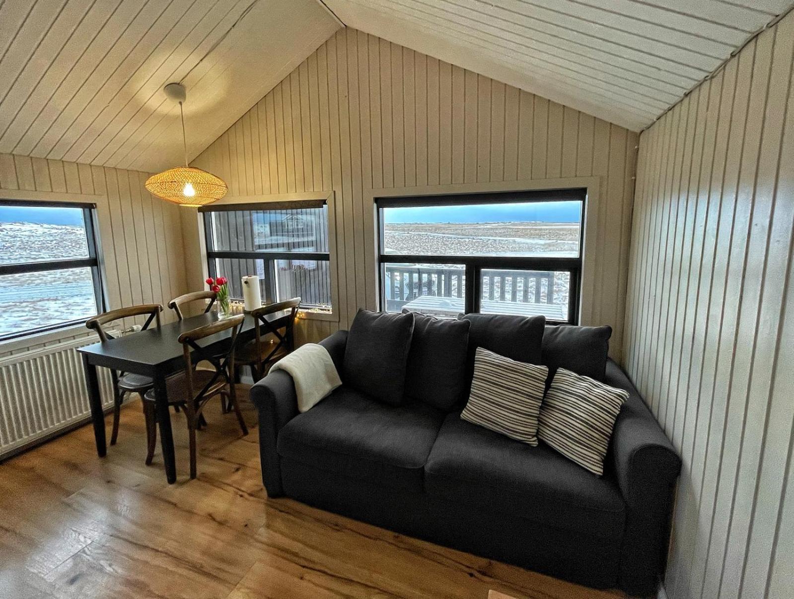 Ocean Break Cabins Sandgerði Екстериор снимка